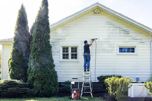 Best Commercial Pressure Washing  in Helmetta, NJ